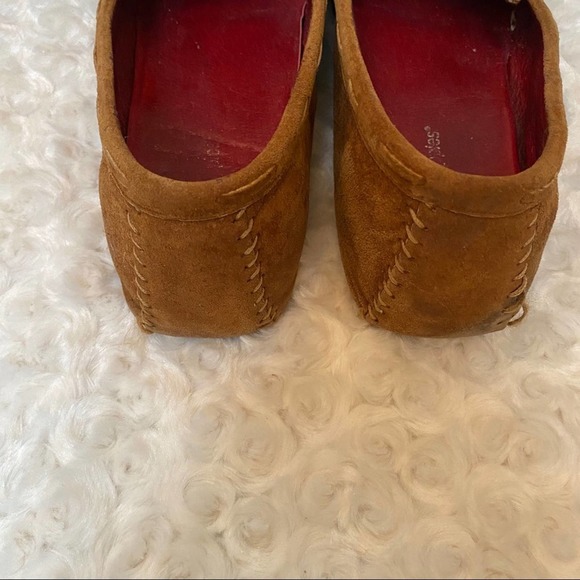 Brown Suede Hand Sewn Hush Puppies Moccasin Slip On Shoes - Picture 4 of 5